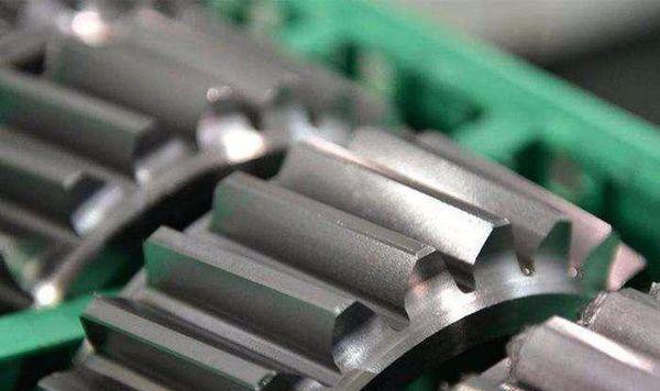 揭秘斜齒輪變速箱，為啥重載卡車(chē)和飛機(jī)都用它？